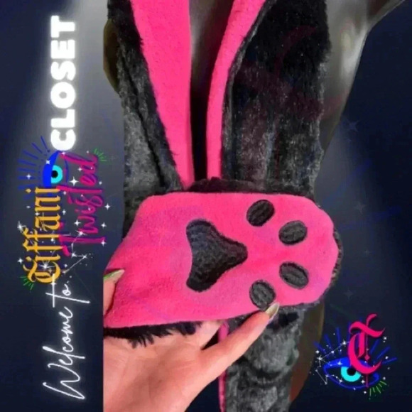 Black Faux Fur Teddy Bear Hood with Pink Paw Scarf Combo - Super Cute! - Picture 4 of 5